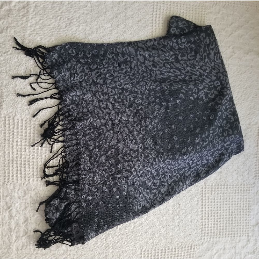 Grey Leopard Print Lightweight Fringe Scarf/Wrap